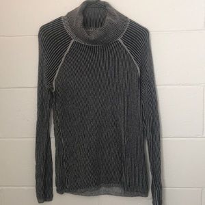 Abercrombie and Fitch Long-Sleeve Turtleneck